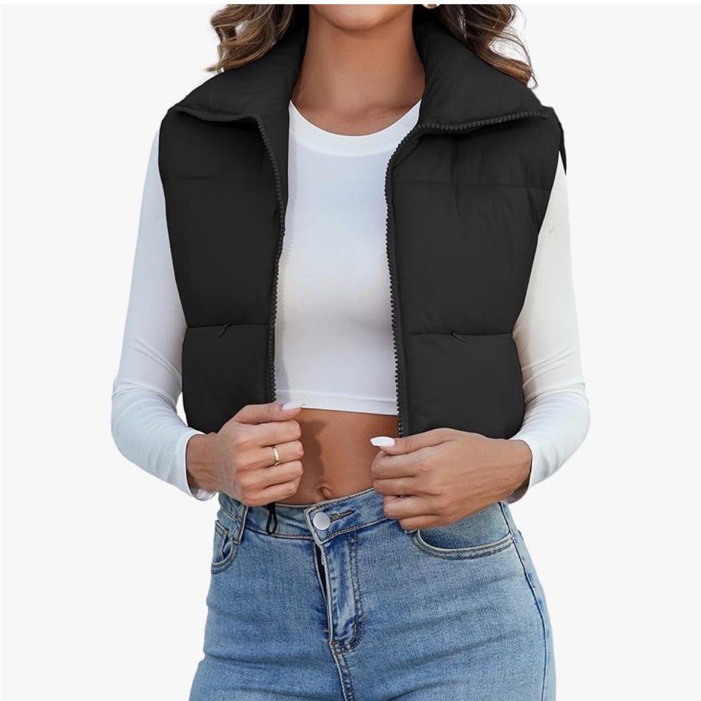 Cropped puffer vest